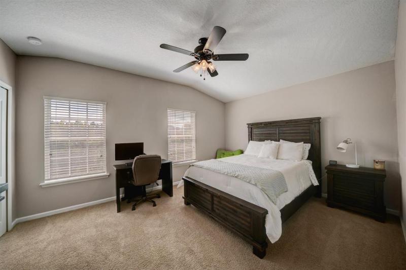 12459 Sugarberry Way gallery image #33