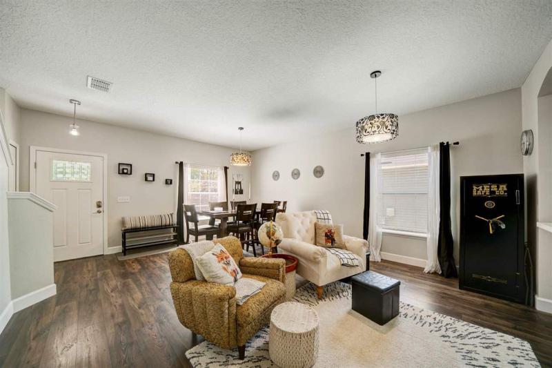 12459 Sugarberry Way gallery image #5