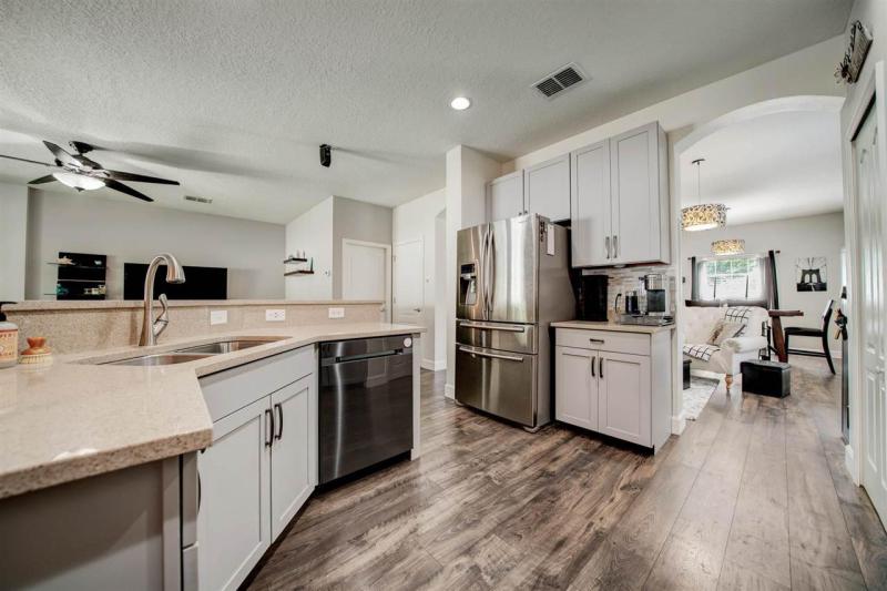 12459 Sugarberry Way gallery image #6