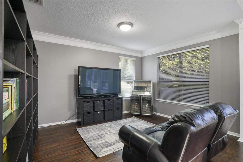 6370 Forest Stump Ln gallery image #26