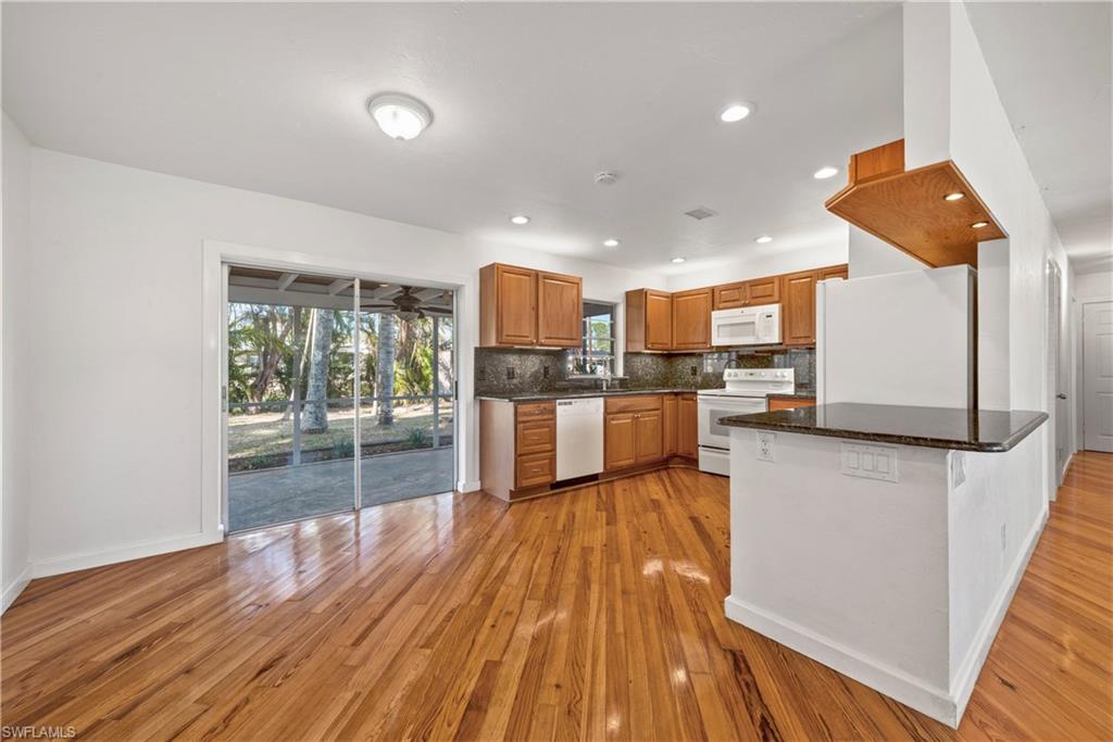 2337 Jasper AVE Fort Myers, FL 33907 photo 7