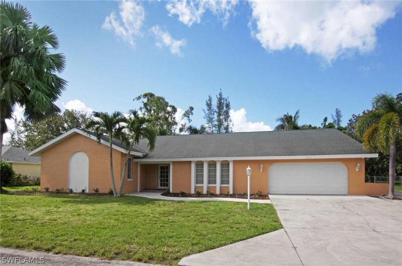 8501 Yorkshire, Fort Myers, FL