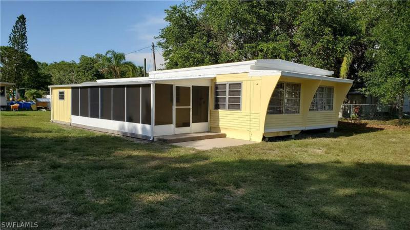 5996 Eastling, BOKEELIA, FL