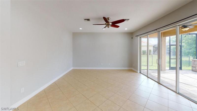 11103 Sparkleberry Drive gallery image #17