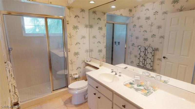 147 Barefoot CIR Bonita Springs, FL 34134 photo 16