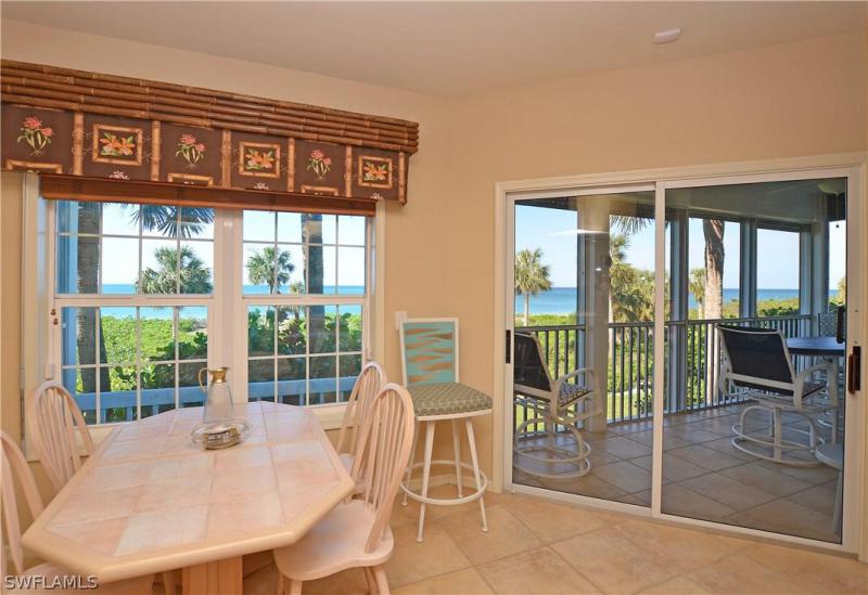 147 Barefoot CIR Bonita Springs, FL 34134 photo 8