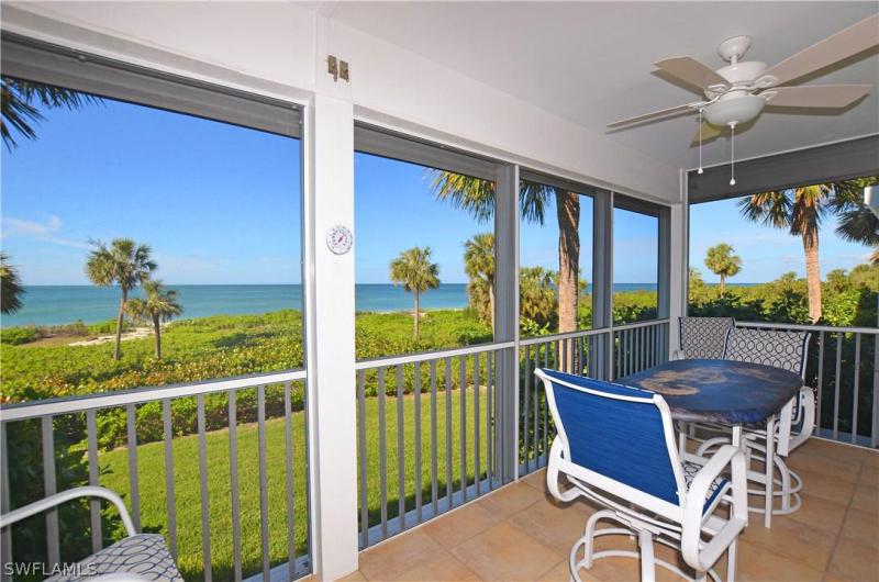 147 Barefoot CIR Bonita Springs, FL 34134 photo 9
