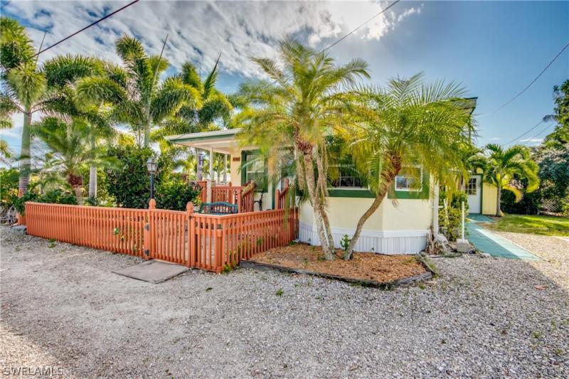 4763 Flamingo, St. James City, FL