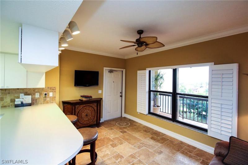 4019 SE 20th Place #603 gallery image #4