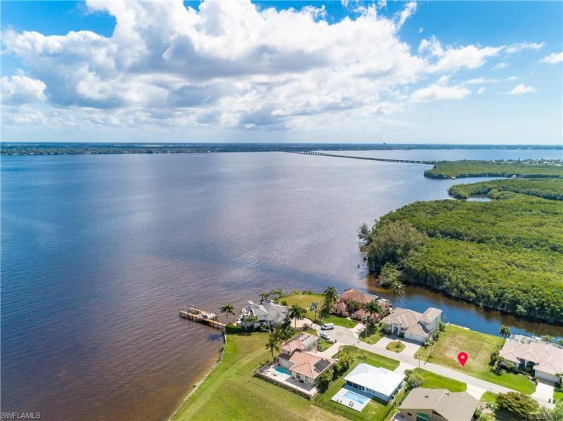 2364 Coral Point, CAPE CORAL, FL