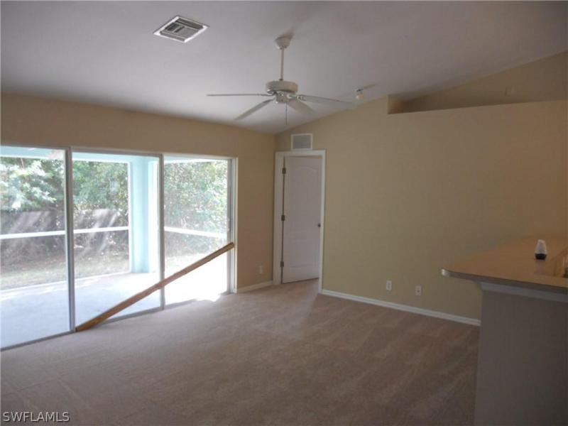 733 Brannen AVE Lehigh Acres, FL 33974 photo 2