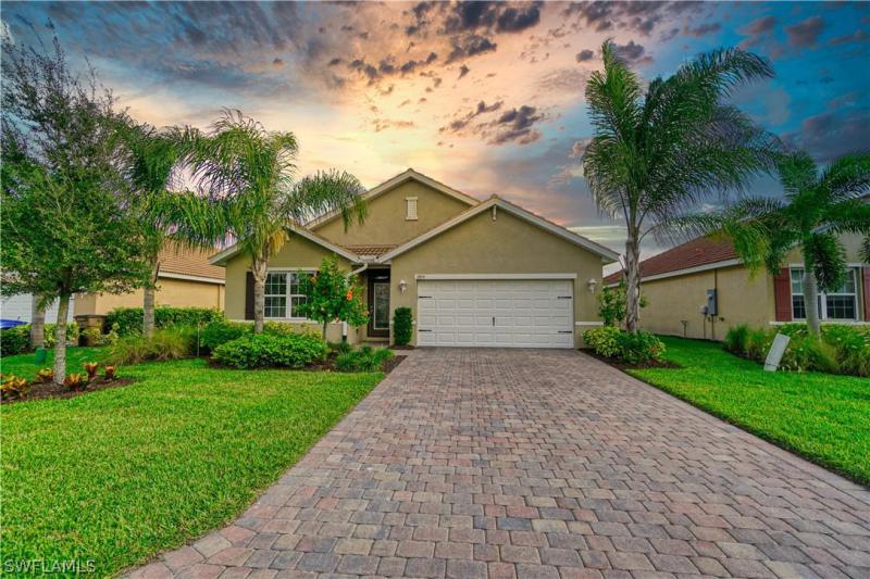 2859 Apple Blossom, Alva, FL