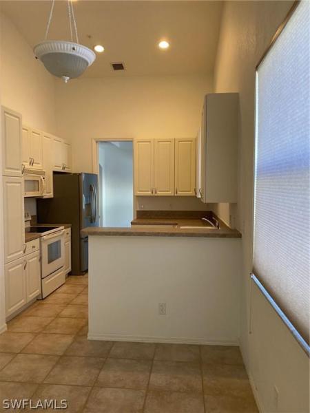 1425 Mariposa Circle #201 gallery image #11