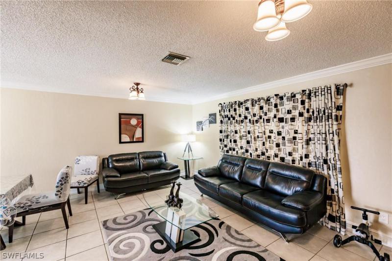 1455 SE 14th Terrace gallery image #5
