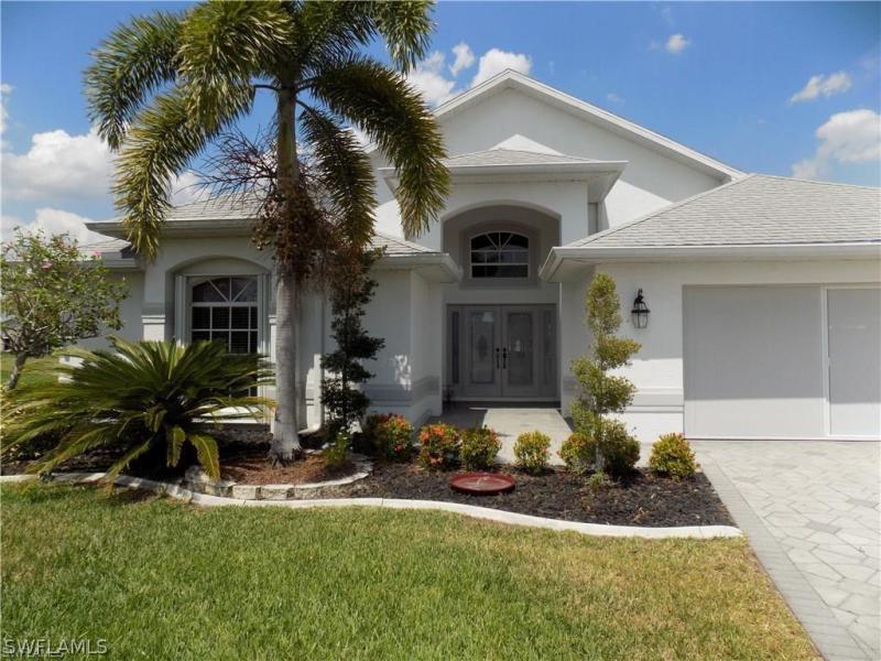 Sabal Springs Golf Homes for Sale and Real Estate in North Fort Myers