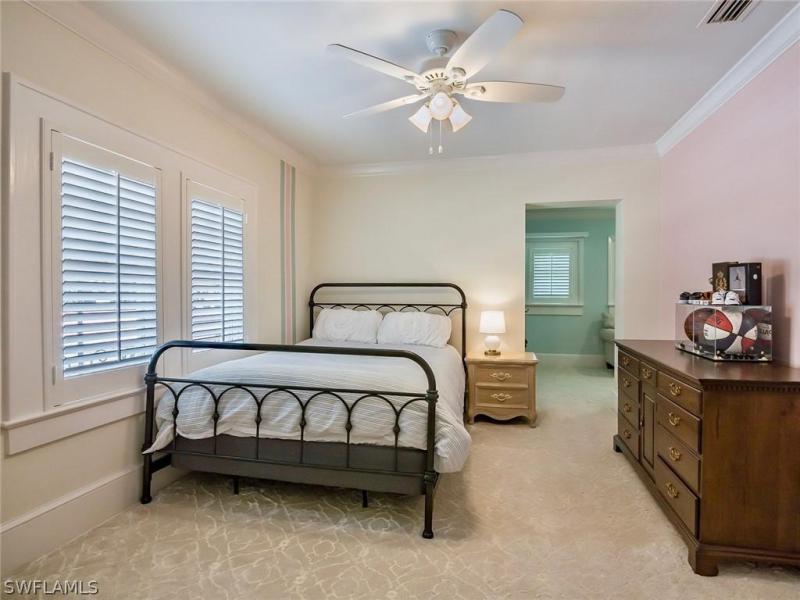 1323 Gasparilla Drive gallery image #17