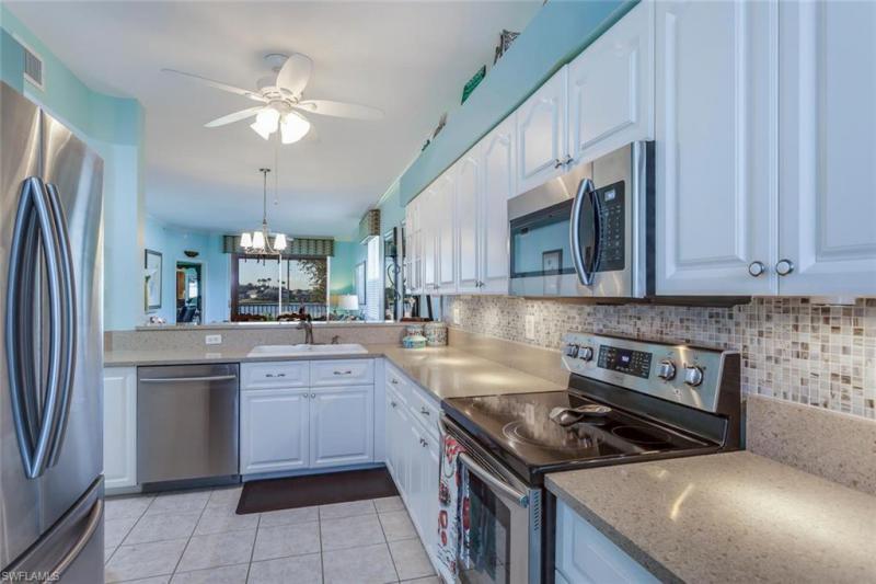 8106  Queen Palm,  FORT MYERS, FL