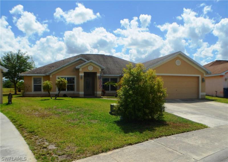 8221 Liriope, Lehigh Acres, FL