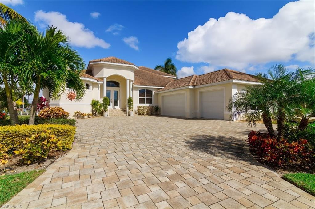 919 Dolphin, Cape Coral, FL