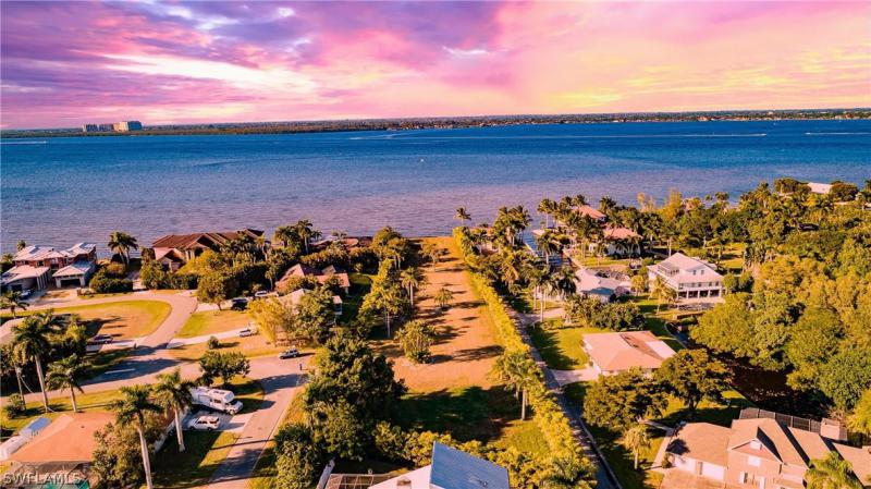 15251 Tahitian, Fort Myers, FL