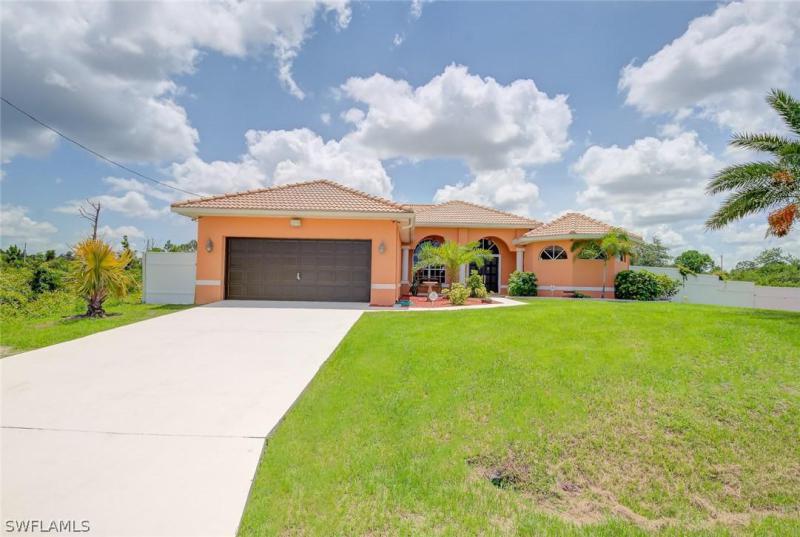 758 S Bahama, Lehigh Acres, FL