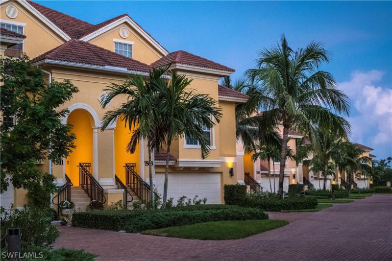 7501 Lake Valencia, Fort Myers Beach, FL