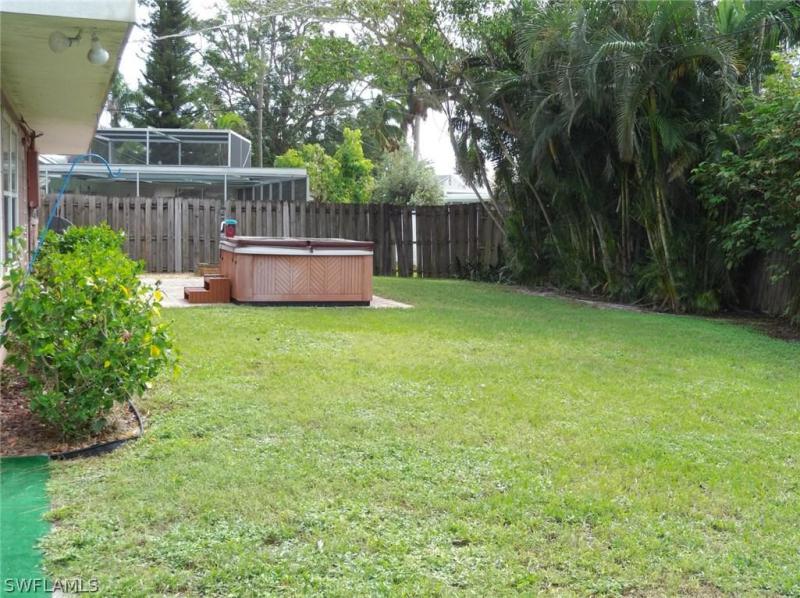 2142 Sunrise BLVD Fort Myers, FL 33907 photo 18