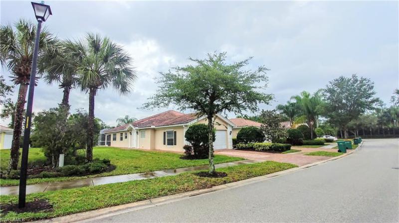 8232 Xenia, Naples, FL