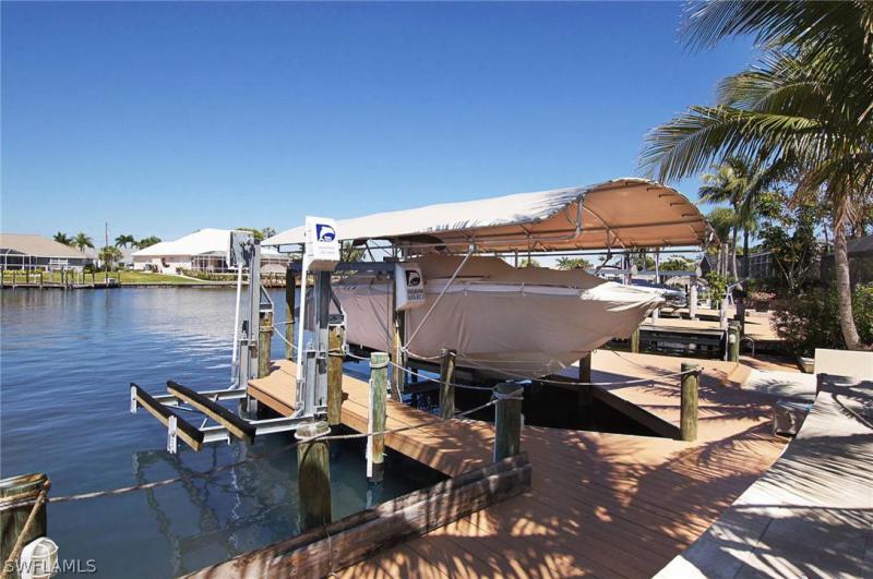 5622 SW 5th, Cape Coral, FL