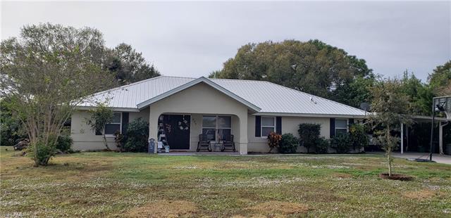 435 4th, Labelle, FL