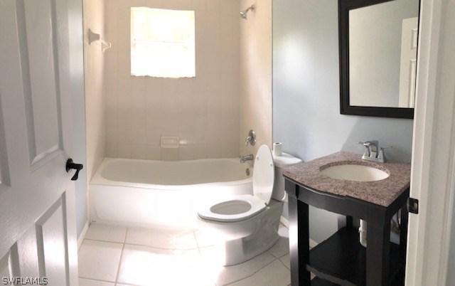 7960 Leicester DR Naples, FL 34104 photo 3