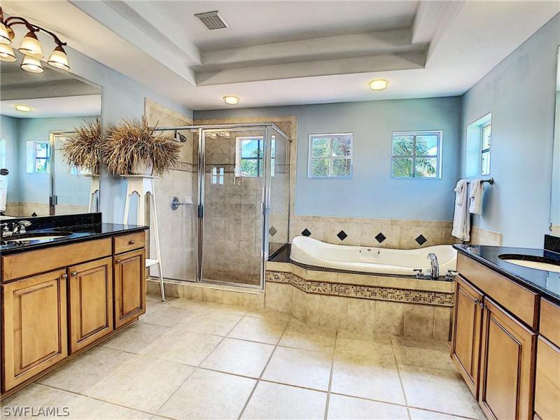 14127 Reflection Lakes Drive gallery image #18