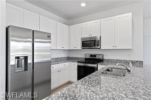 1004 NW 35th Place gallery image #8