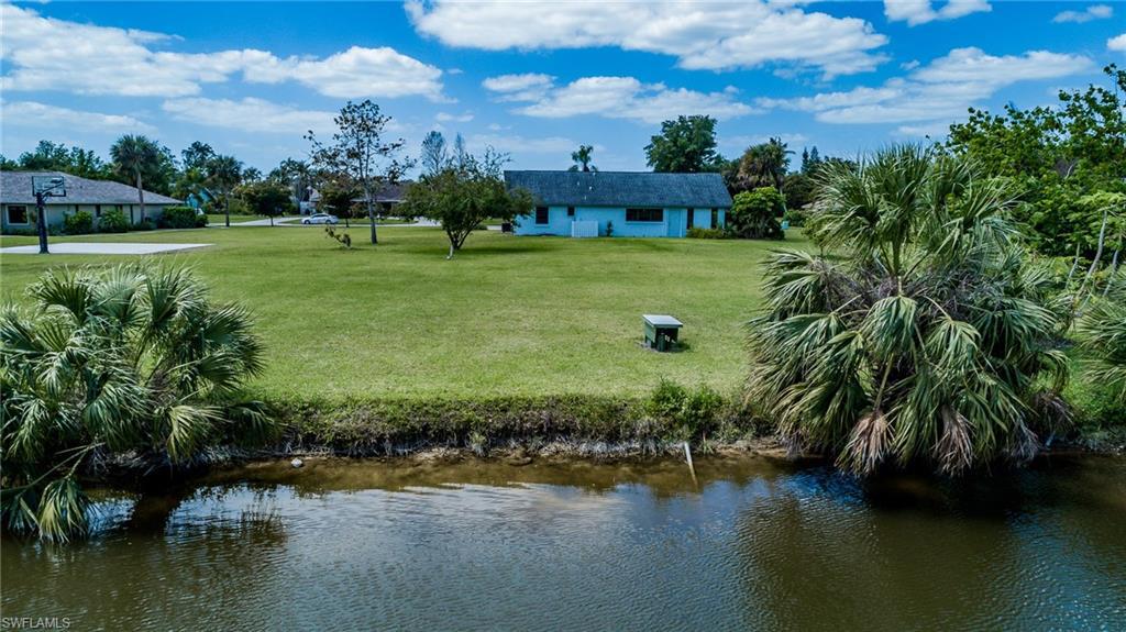 9256 Winterview DR Naples, FL 34109 photo 15