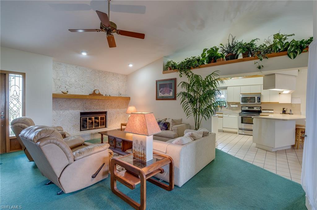 9256 Winterview DR Naples, FL 34109 photo 5