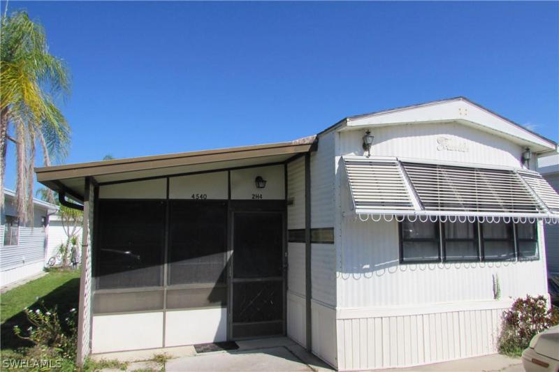 4540 E Sawmill, Estero, FL
