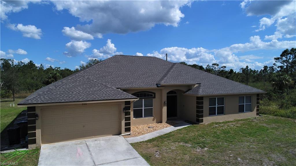 906 Hibiscus, Lehigh Acres, FL