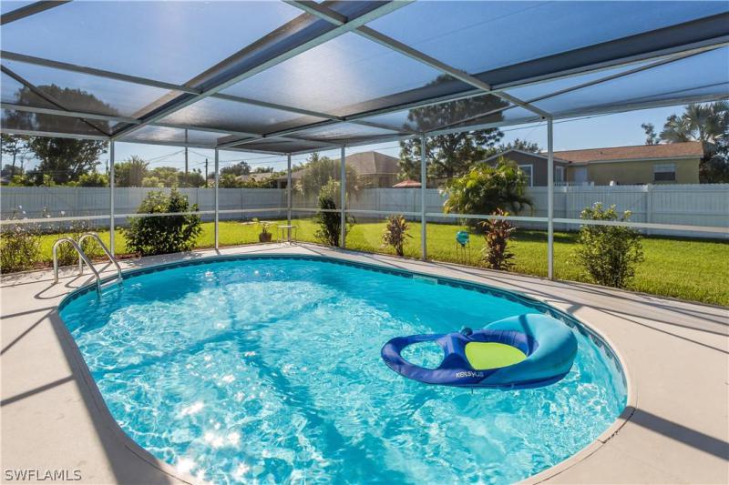 8426 San Carlos, Fort Myers, FL