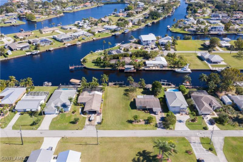 2044 Aruba, Fort Myers, FL