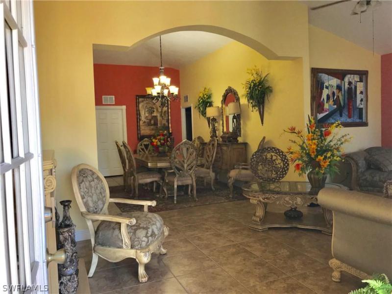 360 18th ST Naples, FL 34120 photo 4