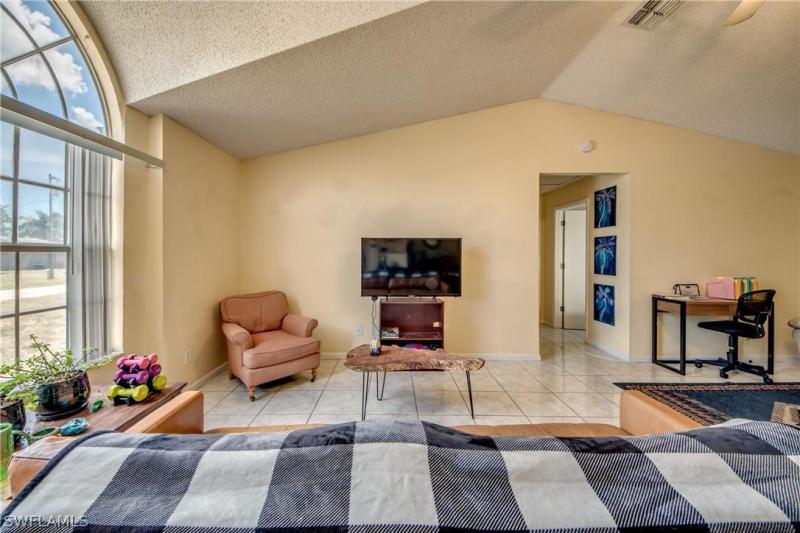 1509 SW 15th Street gallery image #4