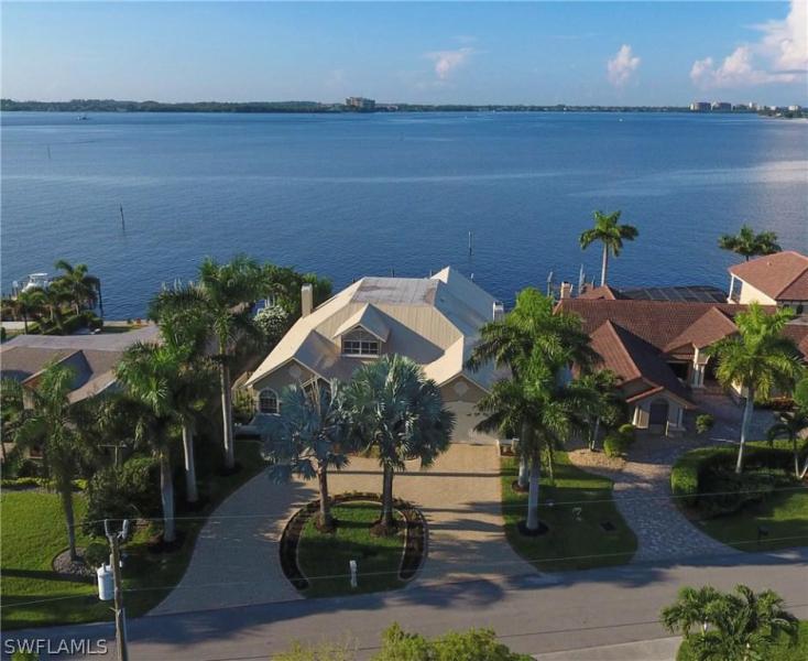 1638 Edith Esplanade, Cape Coral, FL