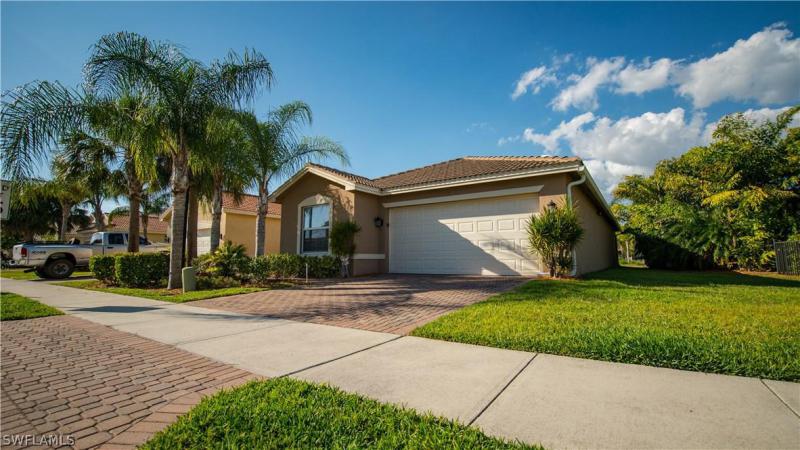 10475 Spruce Pine, Fort Myers, FL