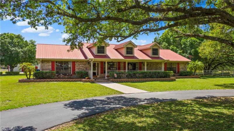 Homes for sale in the Port Labelle subdivision Port La Belle, Real Estate