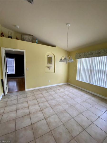 2722 SW 3rd Avenue gallery image #13