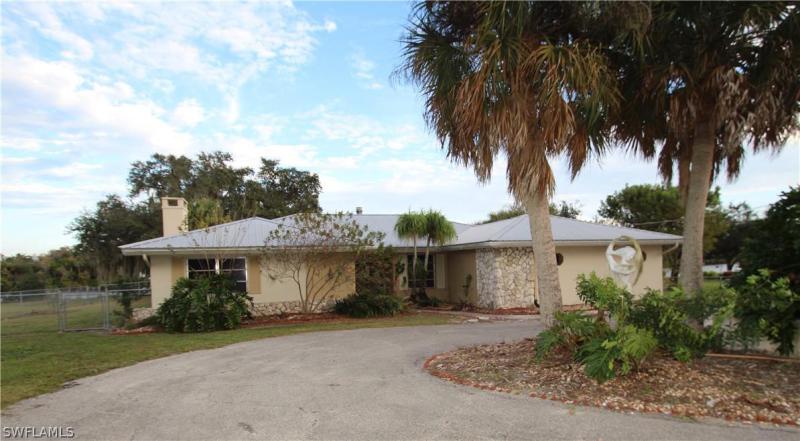 391 Caloosa Estates, Labelle, FL