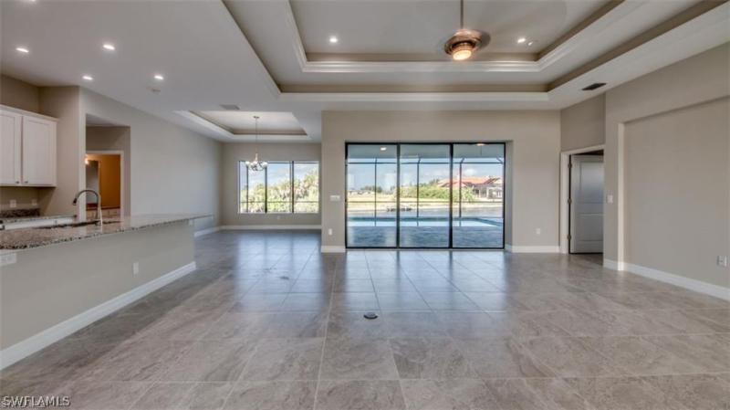 1241 NW 33rd Place gallery image #11