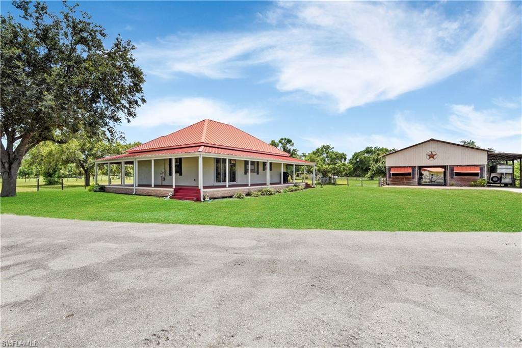 2760 Hickey Creek, Alva, FL
