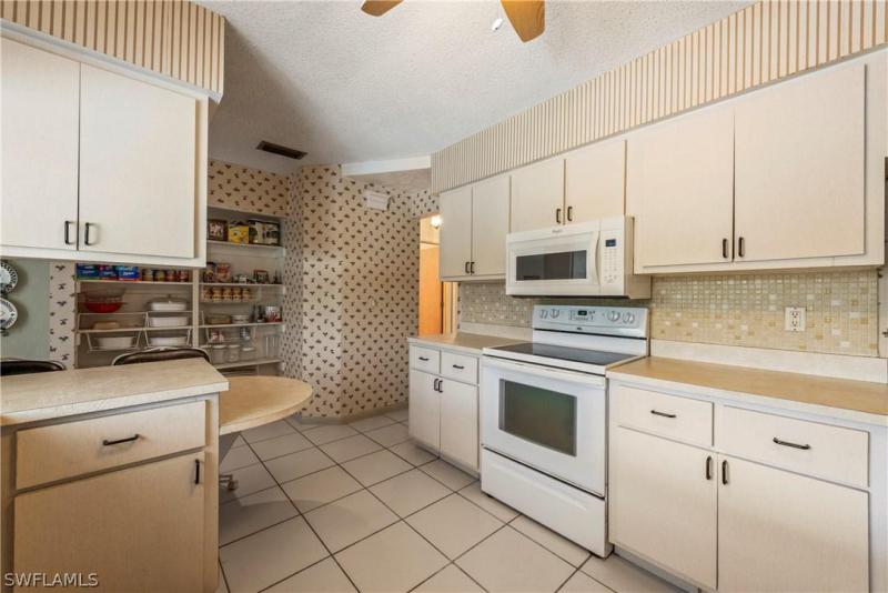 2336 Kent AVE Fort Myers, FL 33907 photo 14