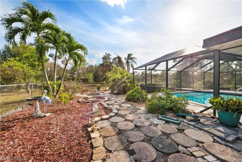 2336 Kent AVE Fort Myers, FL 33907 photo 24